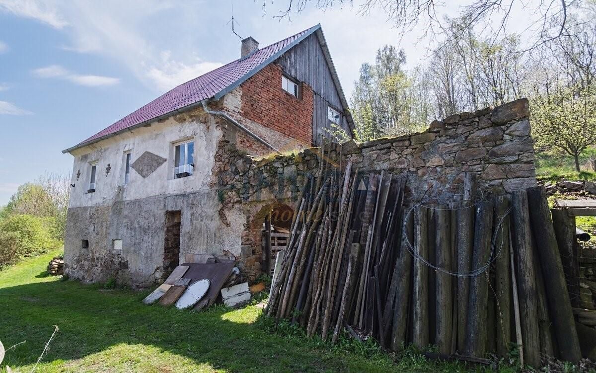Prodej rodinného domu 200 m², pozemek 460 m² – fotografie 3