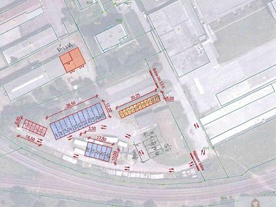 Pronájem komerčního pozemku 2300 m²