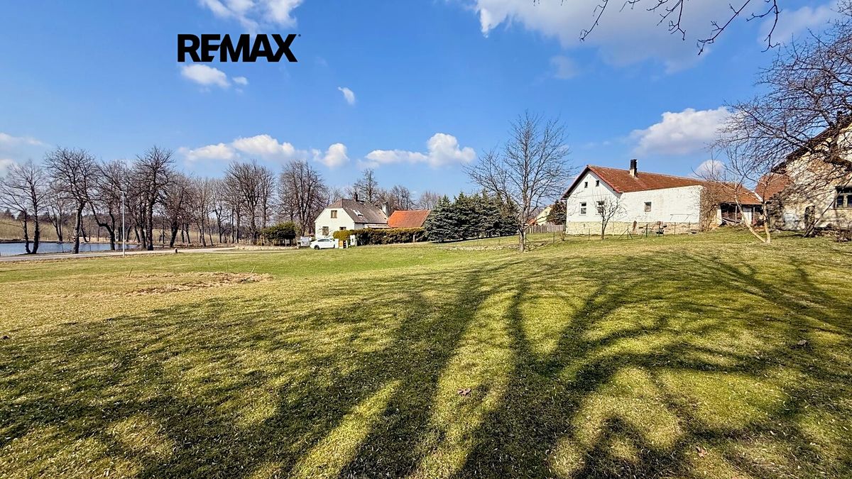Prodej stavebního pozemku 1324 m² – fotografie 3