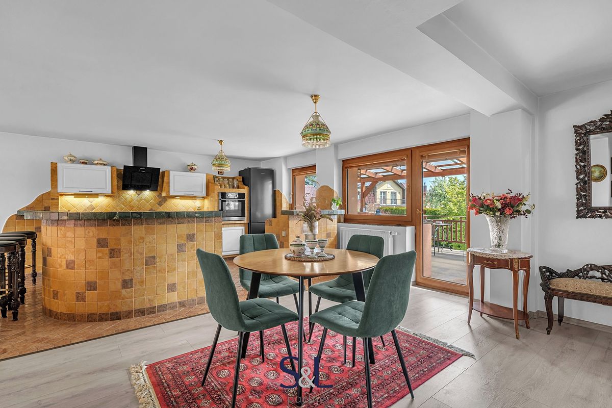 Prodej rodinného domu 245 m², pozemek 973 m² – fotografie 5