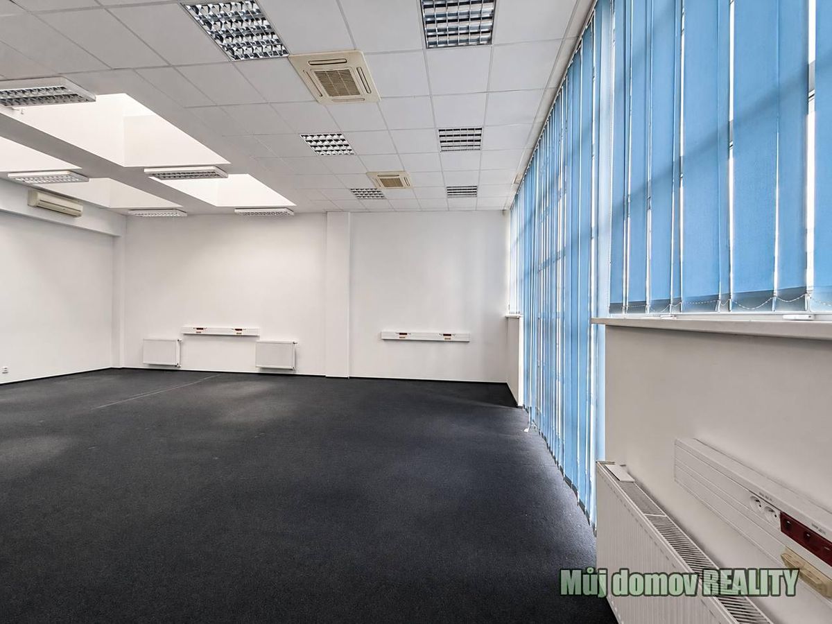 Pronájem kanceláře 75 m² – fotografie 4