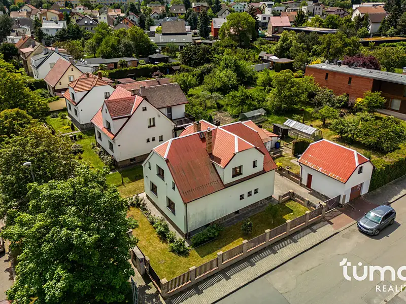 Prodej rodinného domu 156 m², pozemek 487 m², Praha – náhled fotky 2