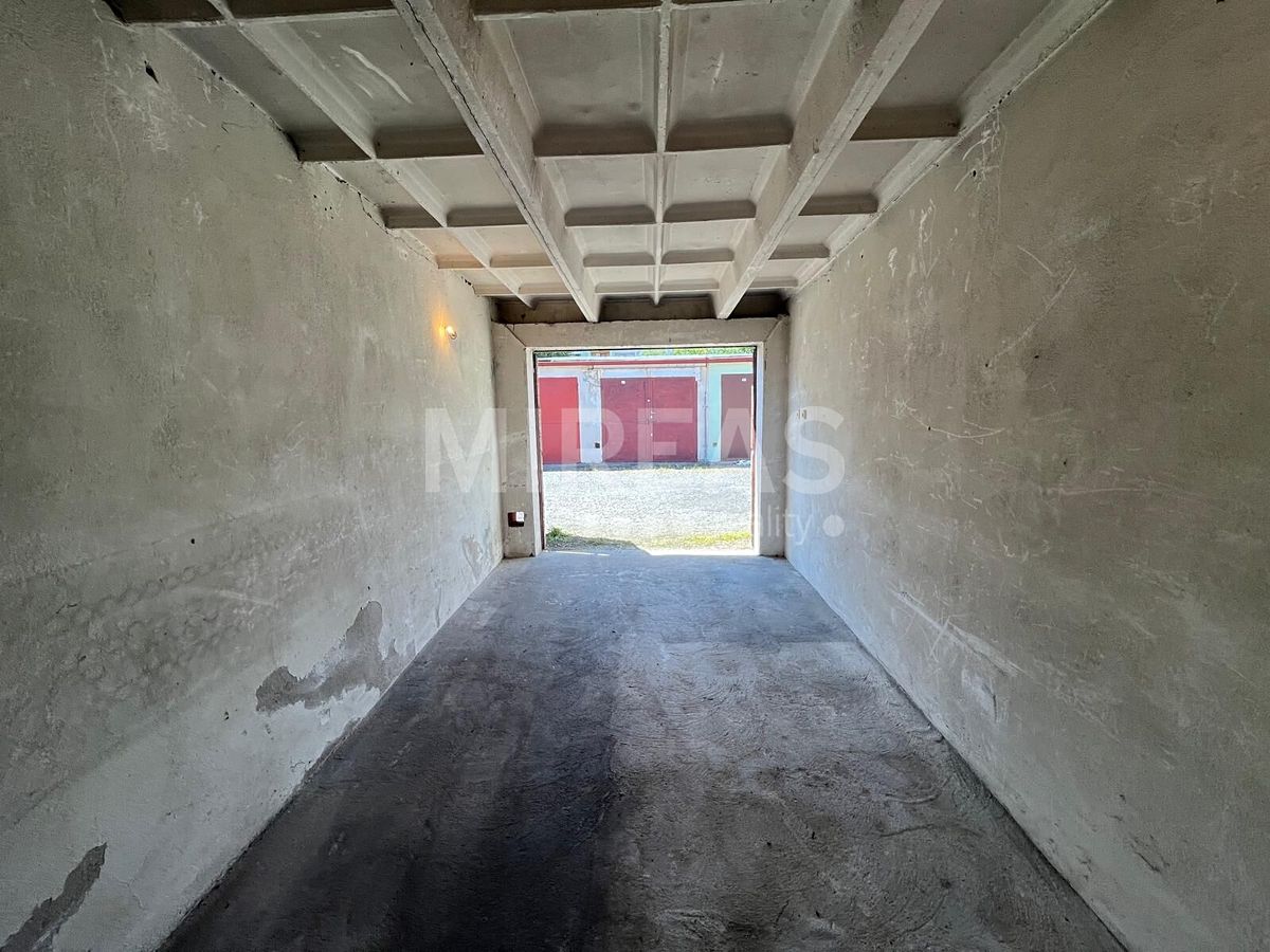 Pronájem garáže 17 m² – fotografie 3