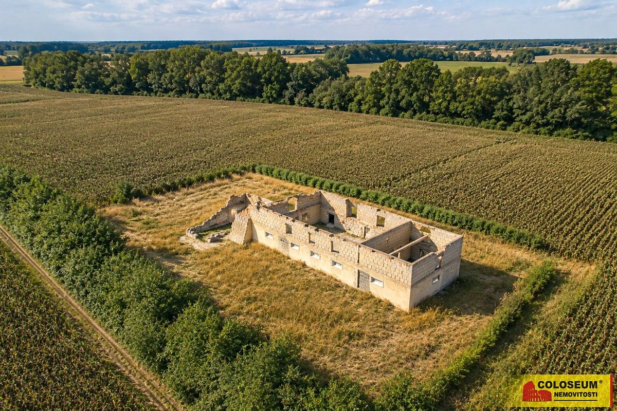 Prodej komerčního pozemku 210 m², Hrušovany nad Jevišovkou – fotka 1 z 3