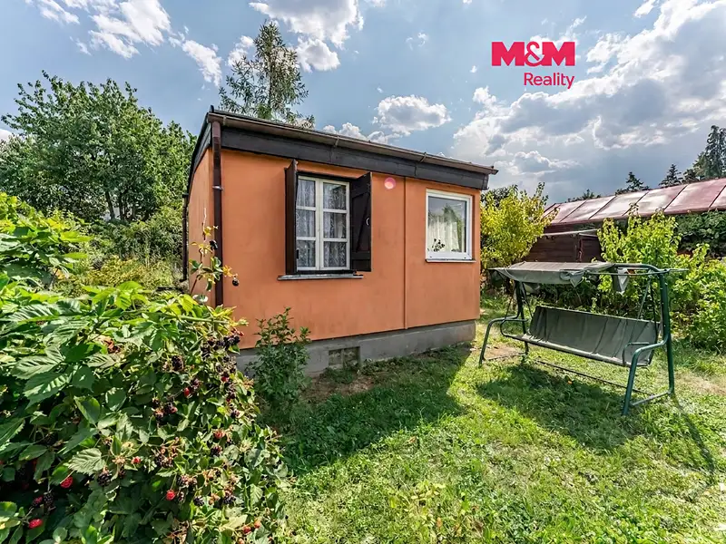Prodej chaty 14 m², pozemek 300 m², Praha – náhled fotky 1
