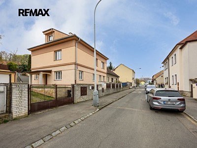 Prodej  rodinného domu 216 m², pozemek 580 m²