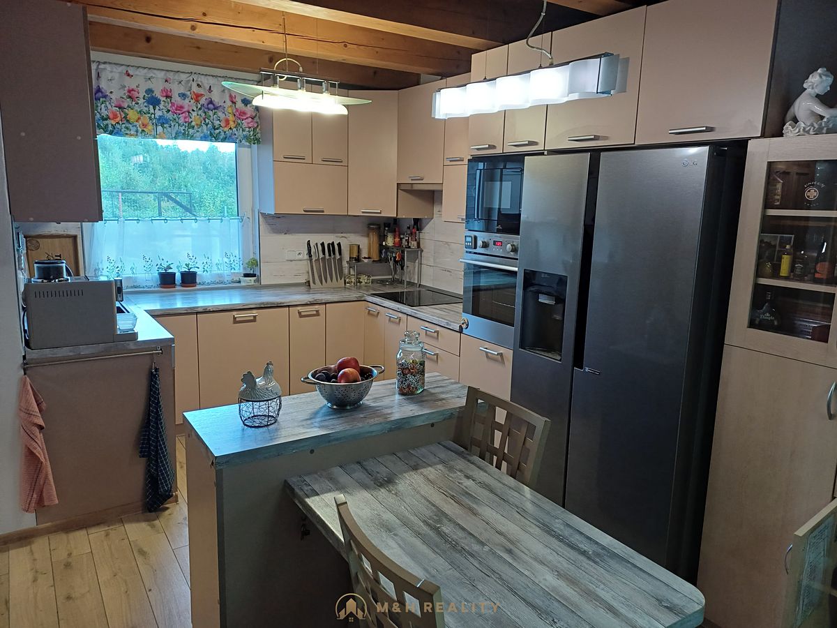 Prodej rodinného domu 101 m², pozemek 724 m² – fotografie 4
