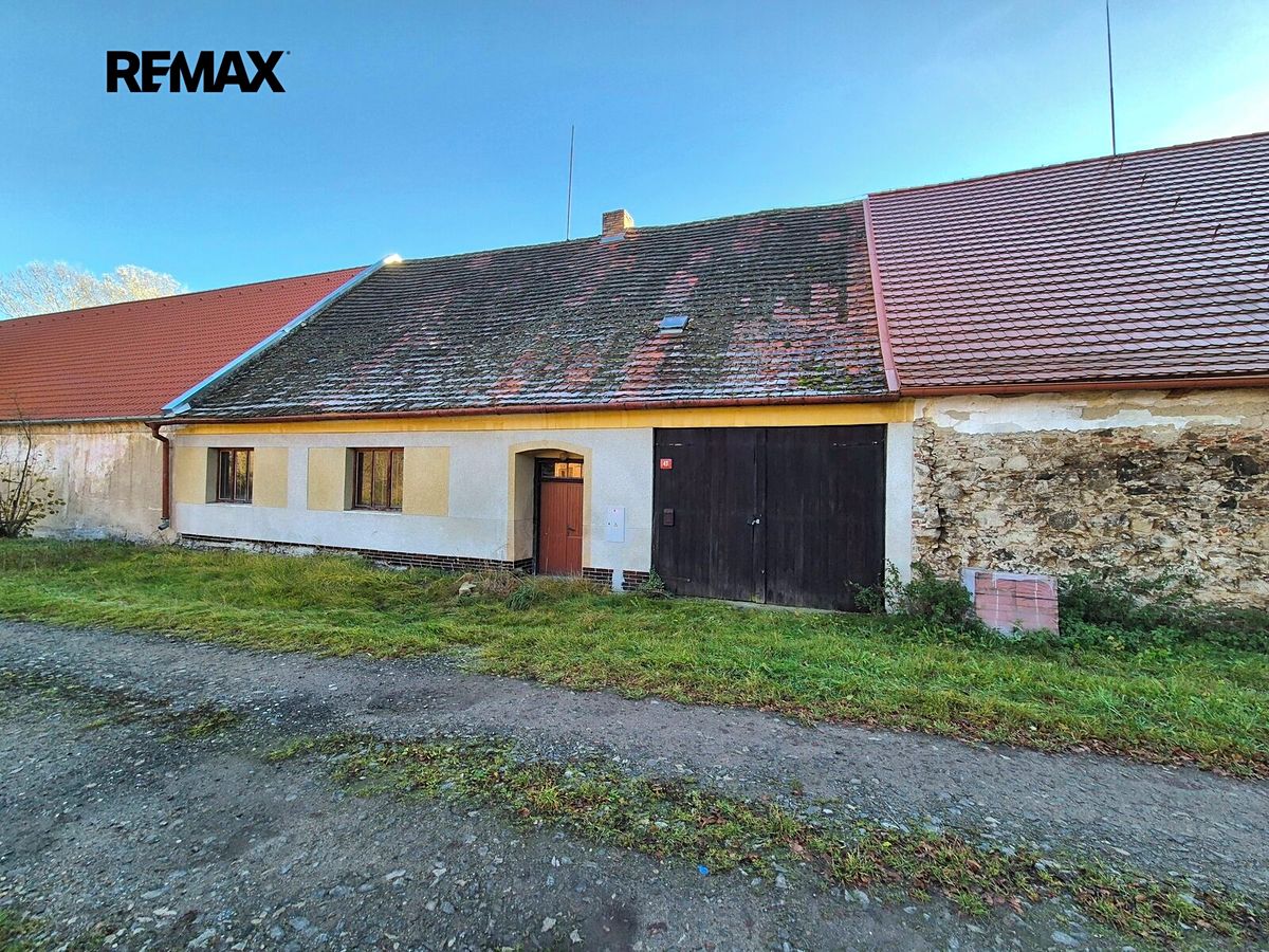 Prodej rodinného domu 90 m², pozemek 533 m² – fotografie 2