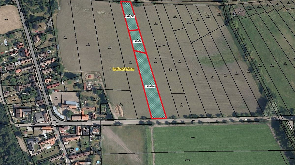 Prodej pole 4582 m², Lysá nad Labem – fotka 1 z 3