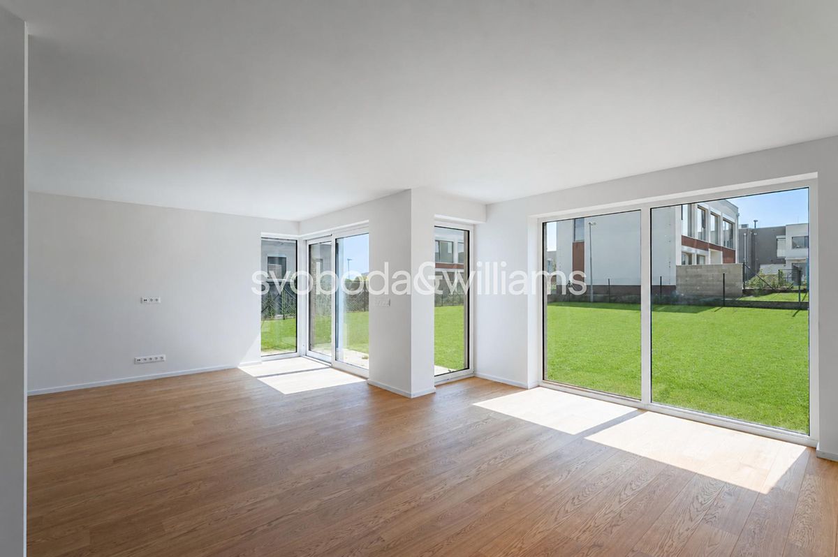 Prodej rodinného domu 173 m², pozemek 424 m² – fotografie 2