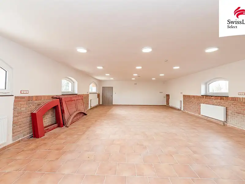 Prodej obchodního prostoru 230 m², Dobronín – náhled fotky 3