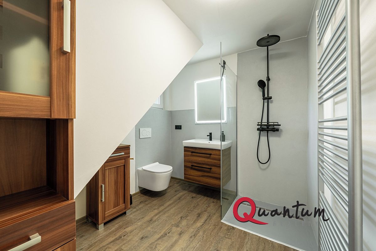 Prodej rodinného domu 98 m², pozemek 979 m² – fotografie 5