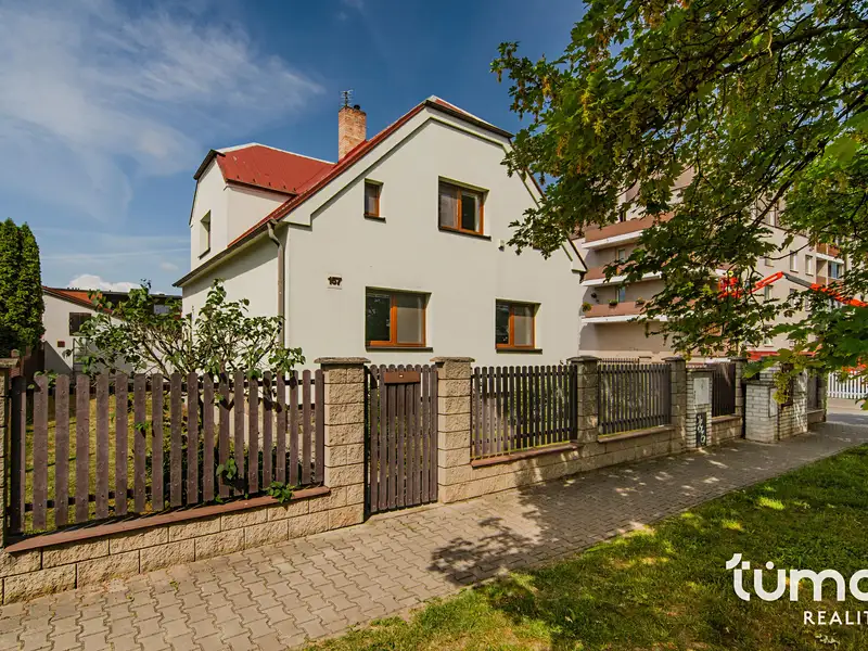 Prodej rodinného domu 156 m², pozemek 487 m², Praha – náhled fotky 1