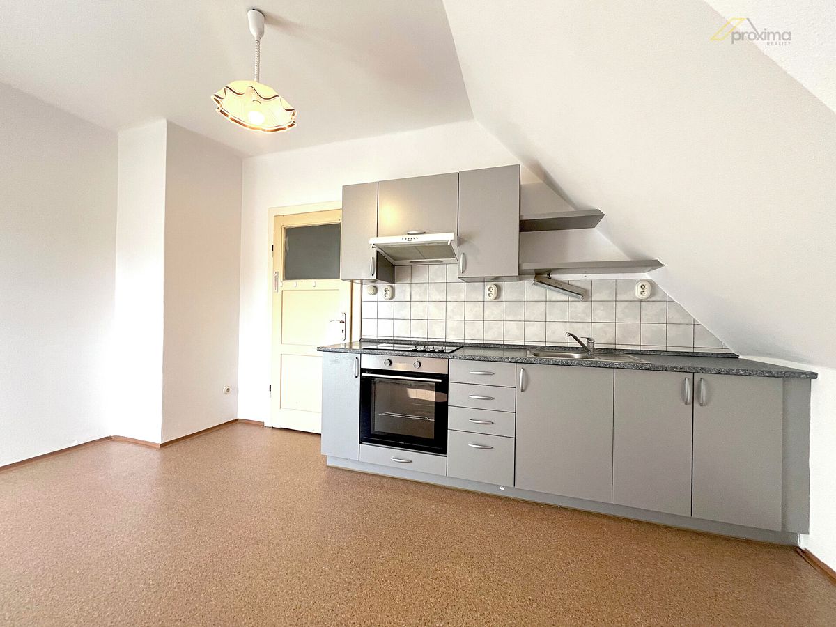 Pronájem bytu 1+kk 22 m² – fotografie 2