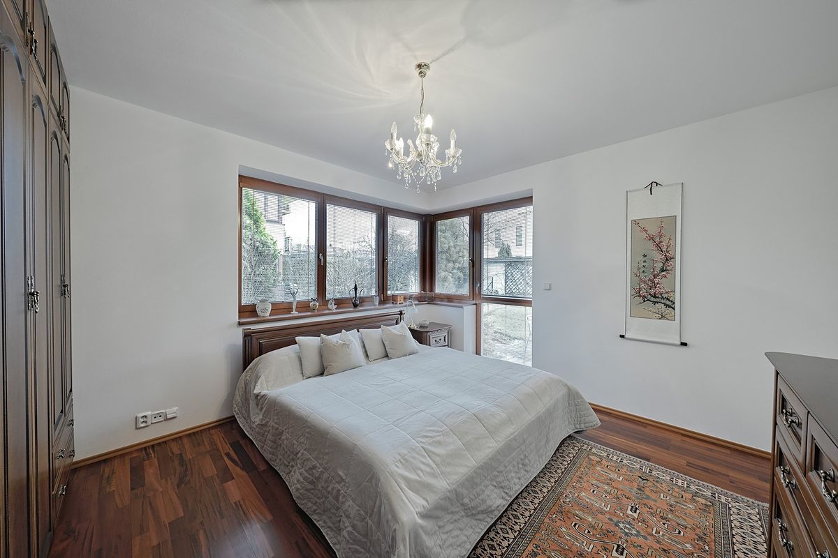 Pronájem bytu 4+1 88 m² – fotografie 4
