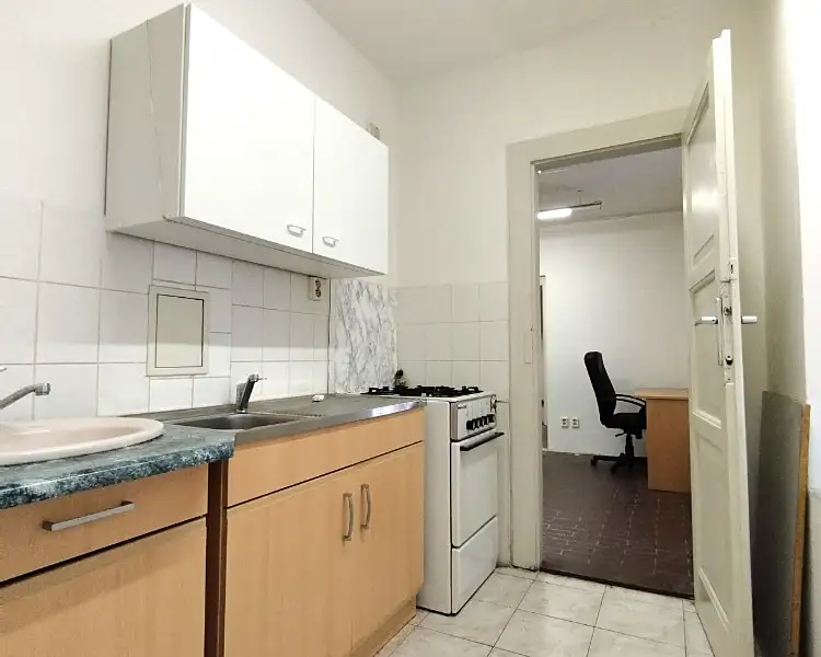 Pronájem kanceláře 54 m², Praha – náhled fotky 3