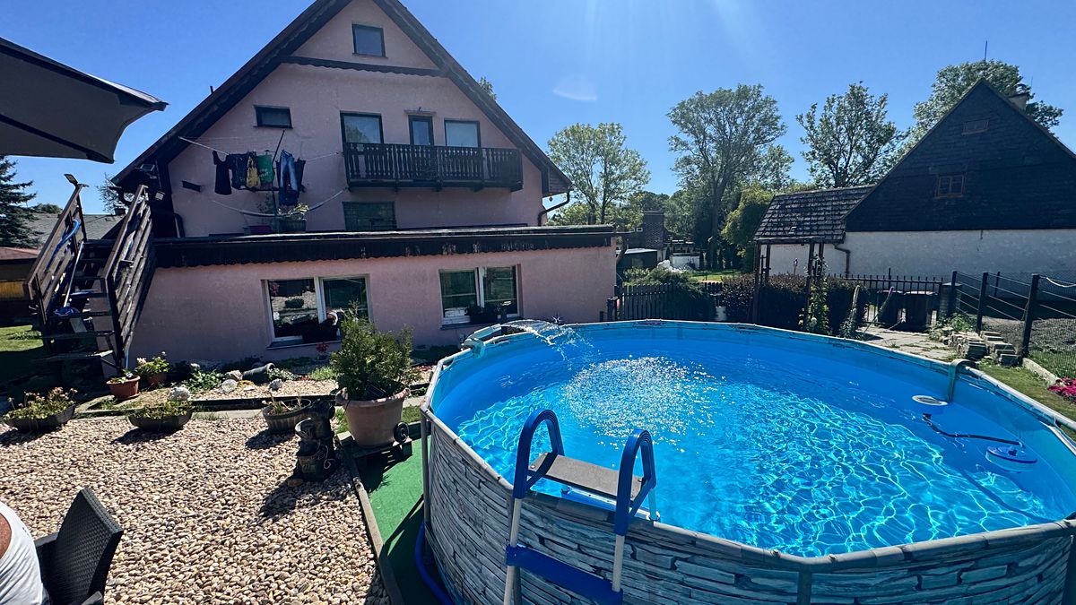 Prodej rodinného domu 190 m², pozemek 592 m² – fotografie 2
