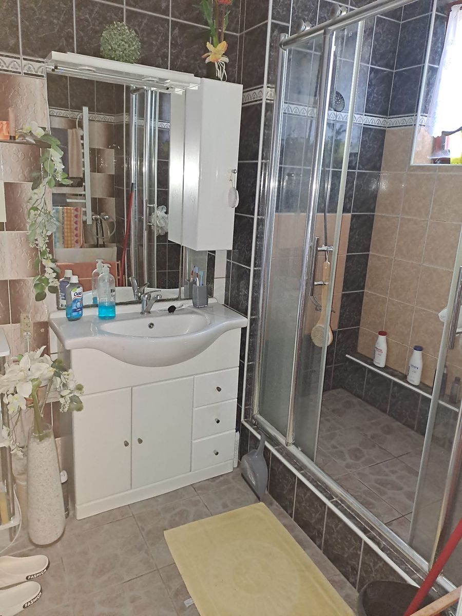 Prodej rodinného domu 190 m², pozemek 592 m² – fotografie 4