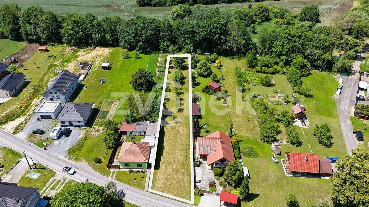 Prodej stavebního pozemku 1833 m²