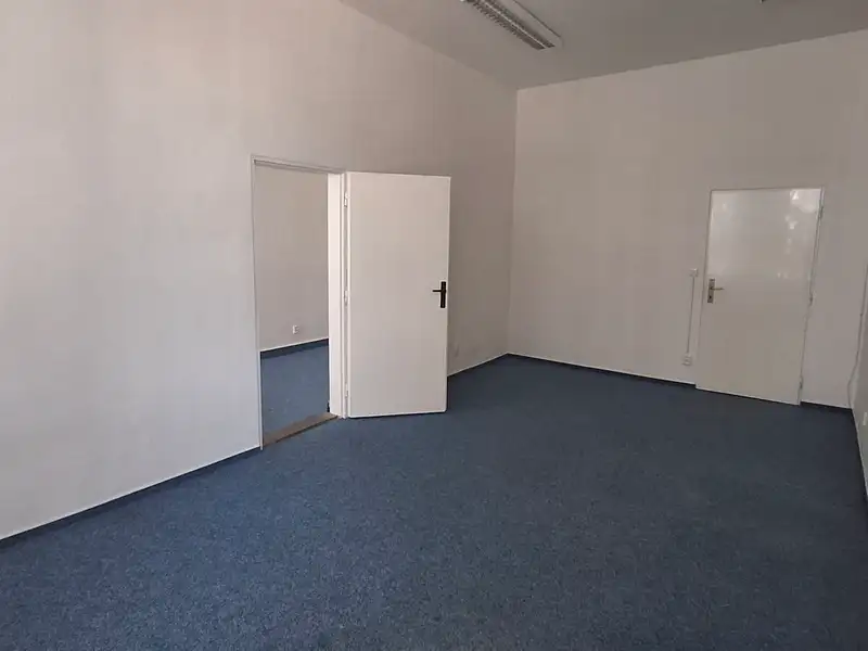 Pronájem kanceláře 28 m², Olomouc – náhled fotky 1