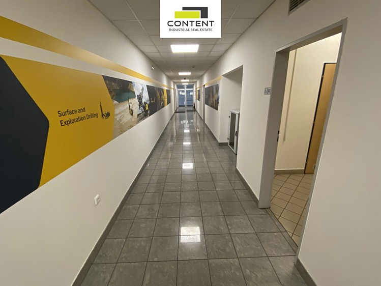 Pronájem komerčního prostoru, 670 m² (13 z 21)
