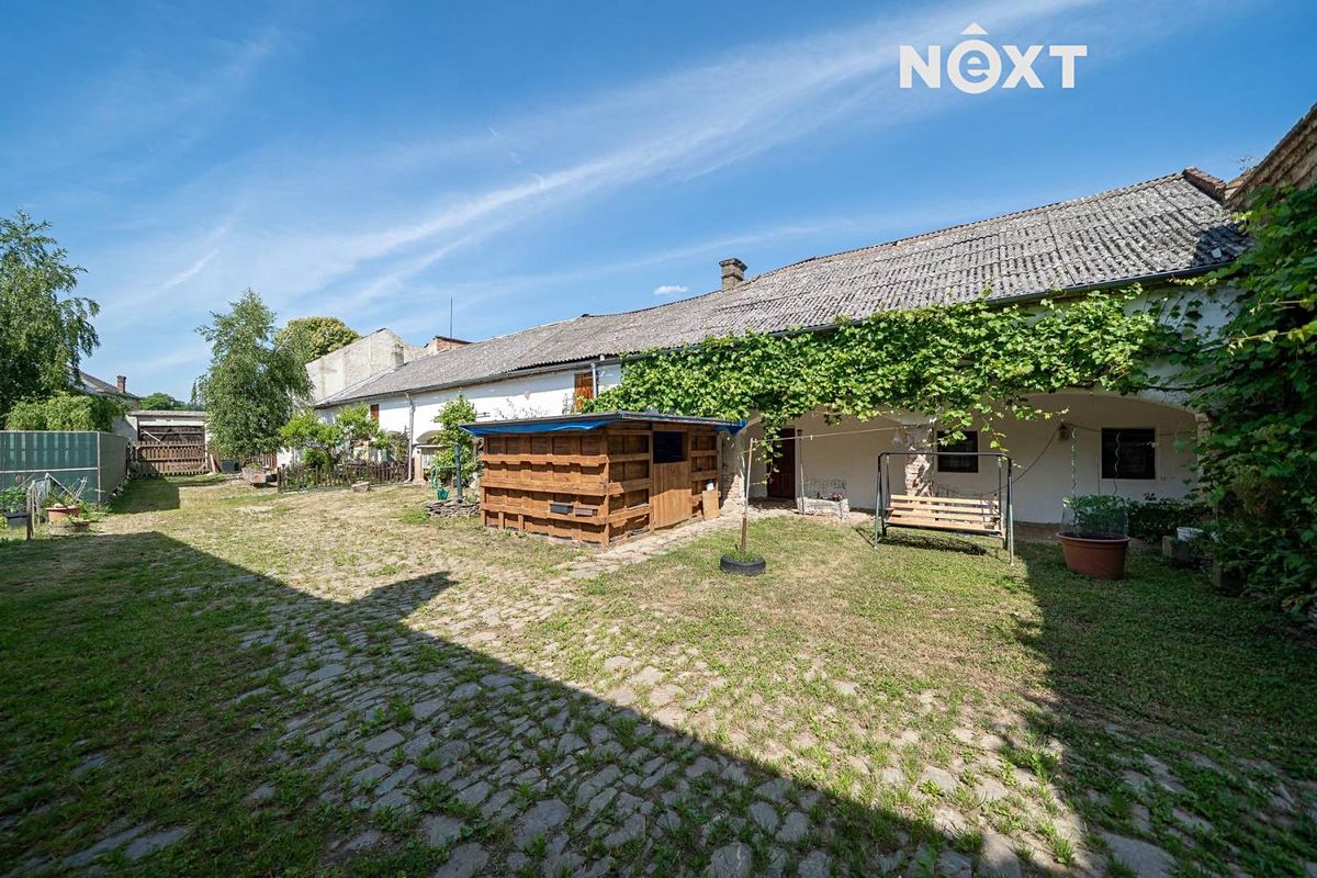 Prodej rodinného domu 253 m², pozemek 7571 m² – fotografie 5