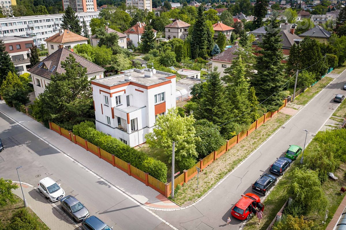 Prodej vily 630 m², pozemek 1103 m² – fotografie 5