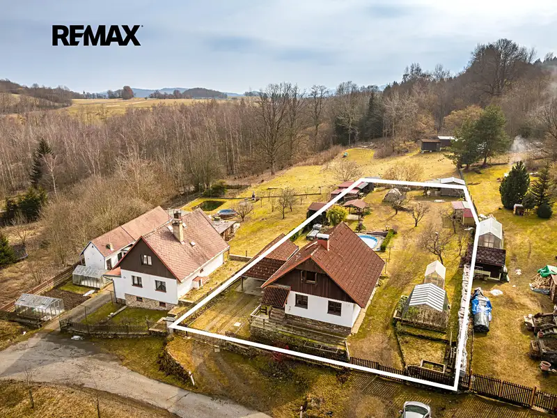 Prodej rodinného domu 120 m², pozemek 1376 m², Chroboly – náhled fotky 1