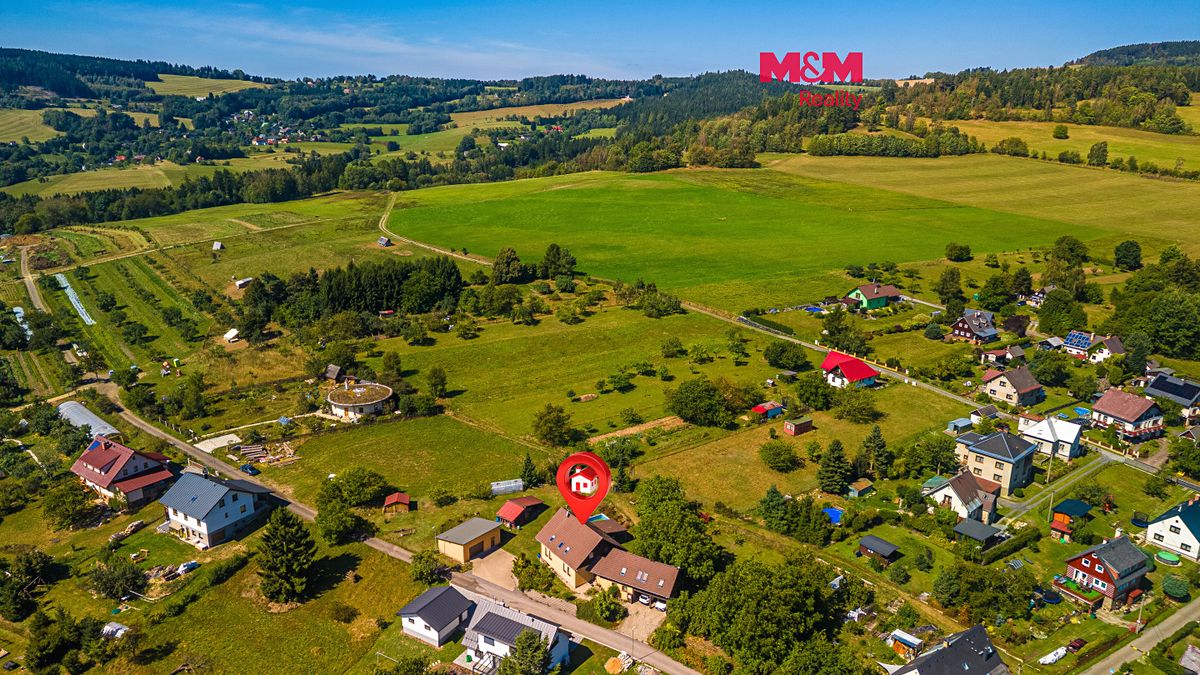 Prodej rodinného domu 250 m², pozemek 2276 m²