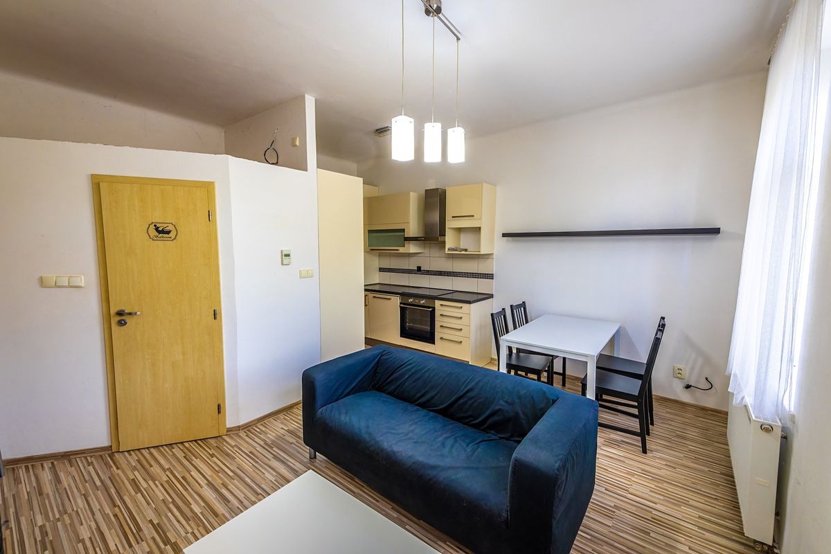 Pronájem bytu 2+kk 37 m²