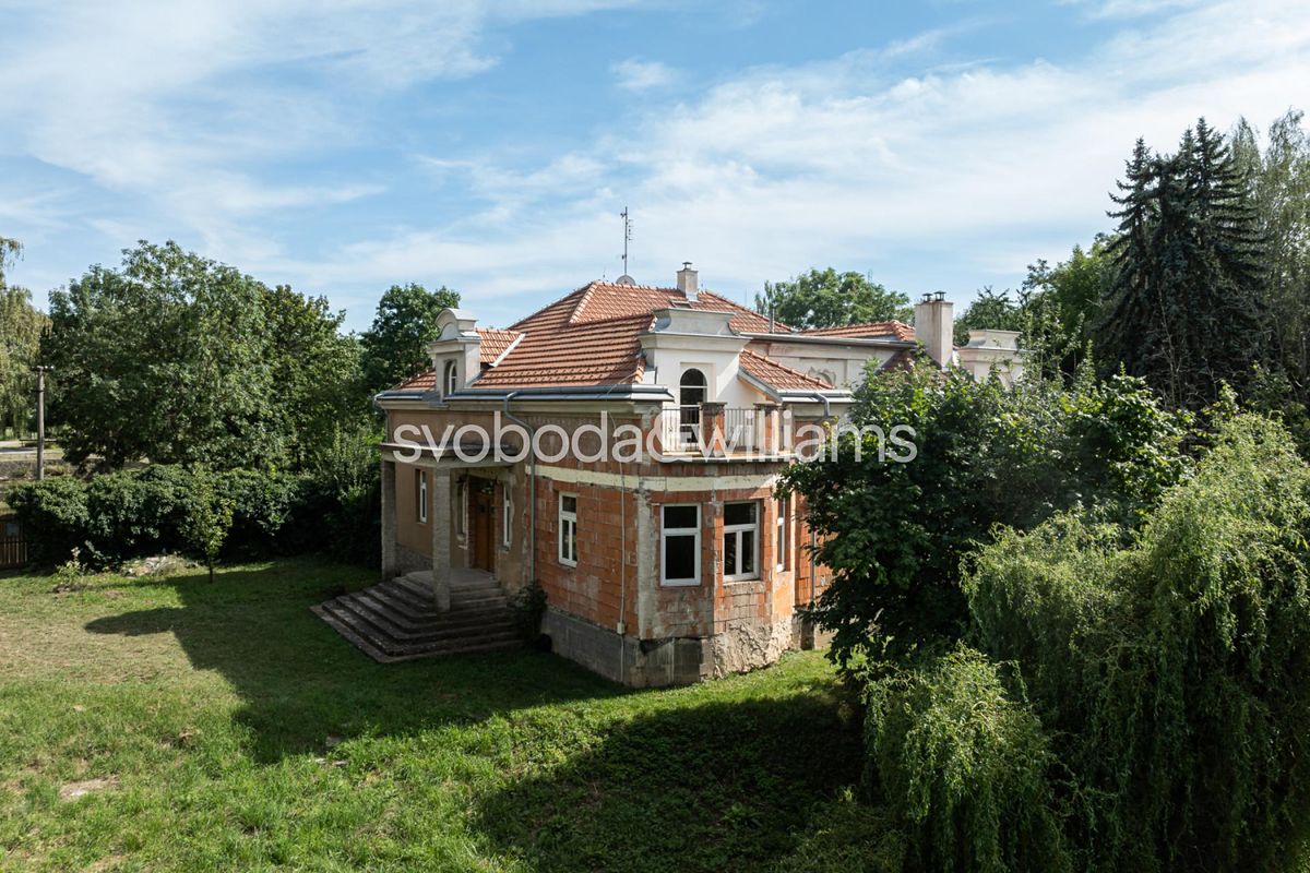 Prodej rodinného domu 413 m², pozemek 3902 m² – fotografie 3