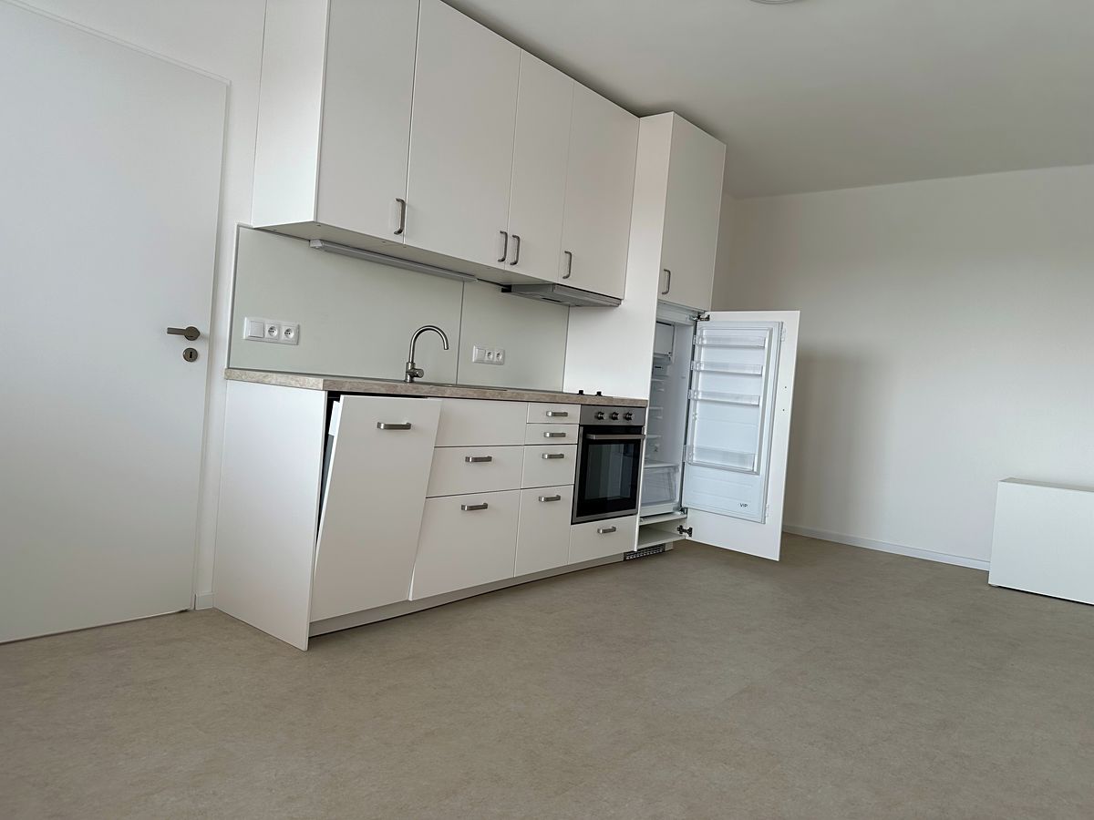 Pronájem bytu 2+kk 42 m² – fotografie 3