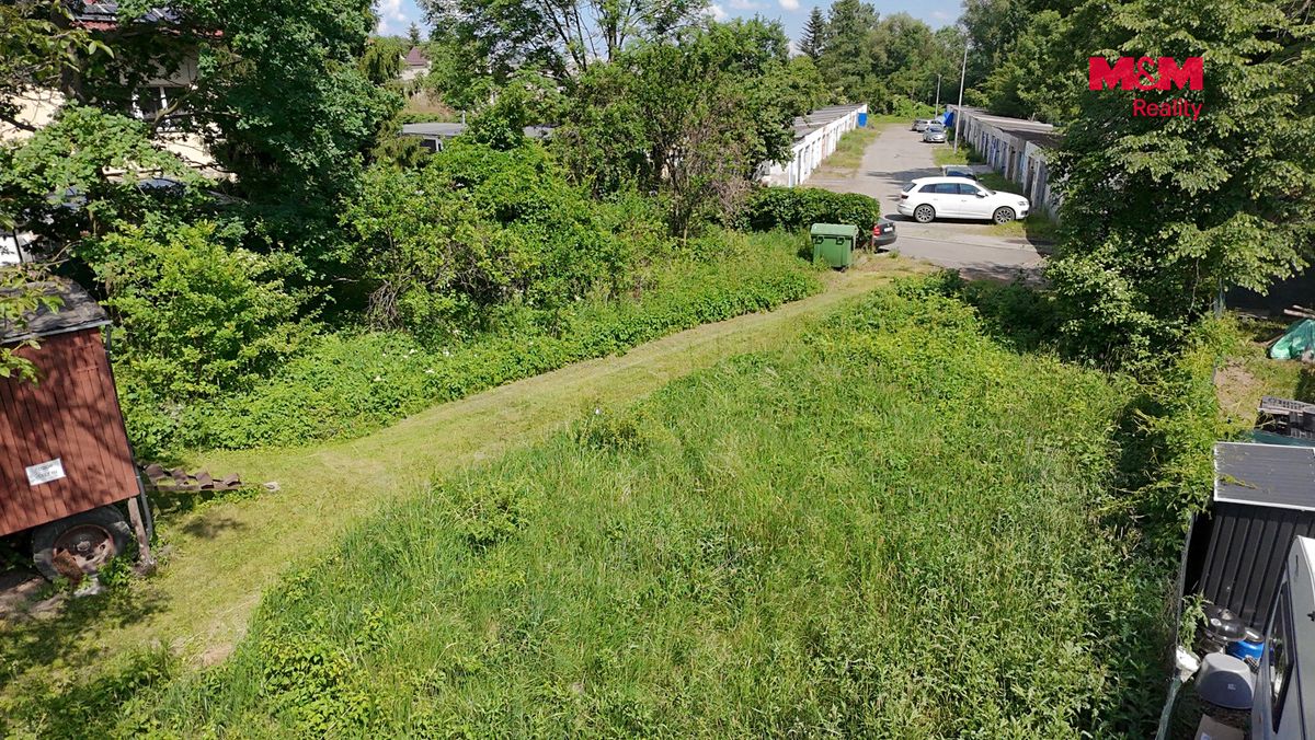 Prodej stavebního pozemku 825 m² – fotografie 3