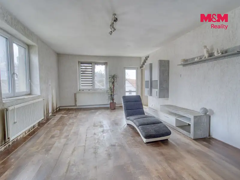 Prodej rodinného domu 300 m², pozemek 2031 m², Stříbro – náhled fotky 3