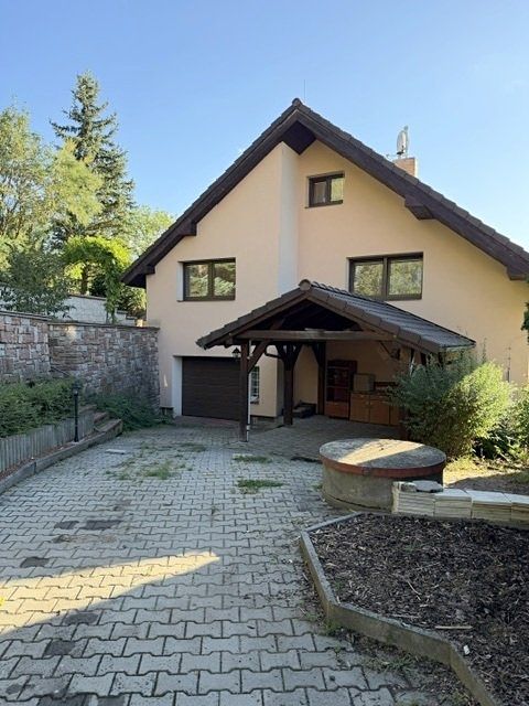 Prodej rodinného domu 300 m², pozemek 1102 m² – fotografie 2