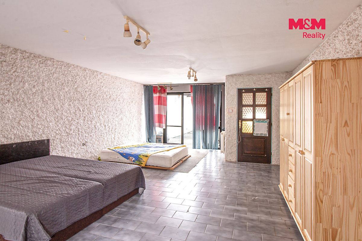 Prodej rodinného domu 200 m², pozemek 289 m² – fotografie 4