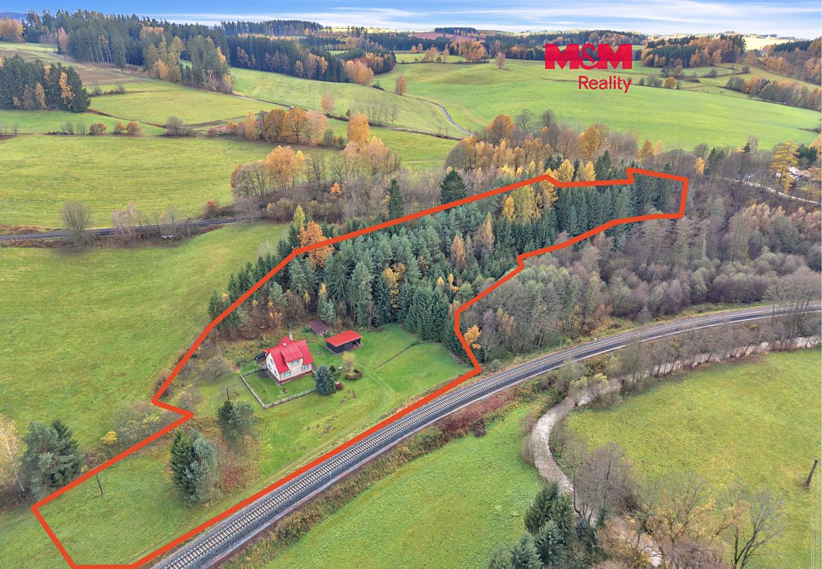 Prodej rodinného domu 146 m², pozemek 14070 m²