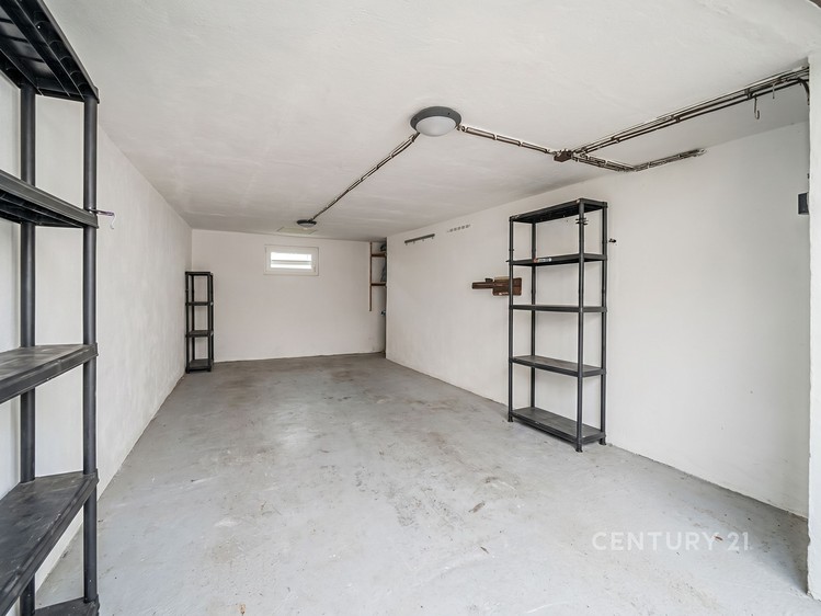 Будинок на продаж, 231 м² (35 з 42)