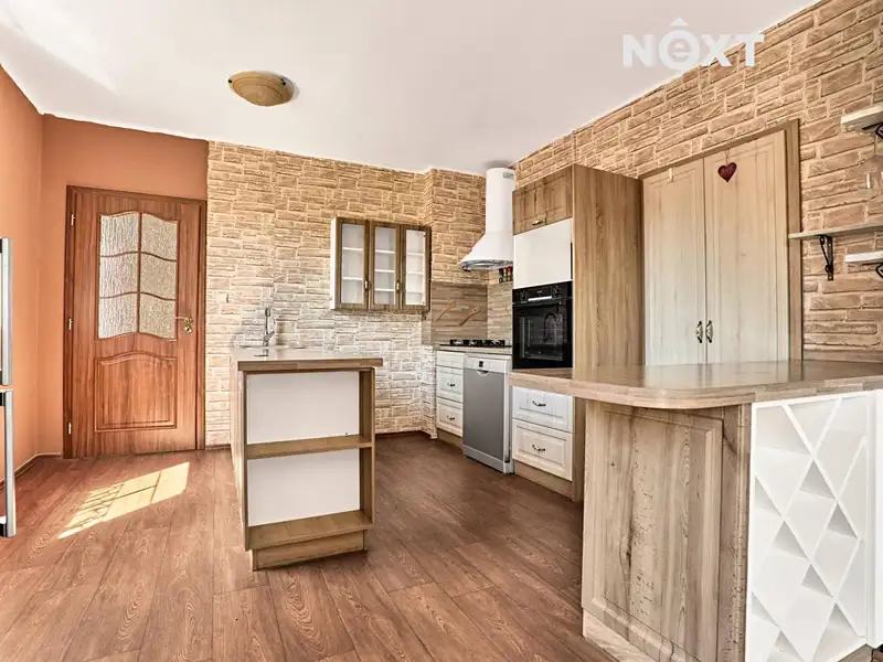 Prodej bytu 6 pokojů a více 134 m², Lomnice – náhled fotky 2