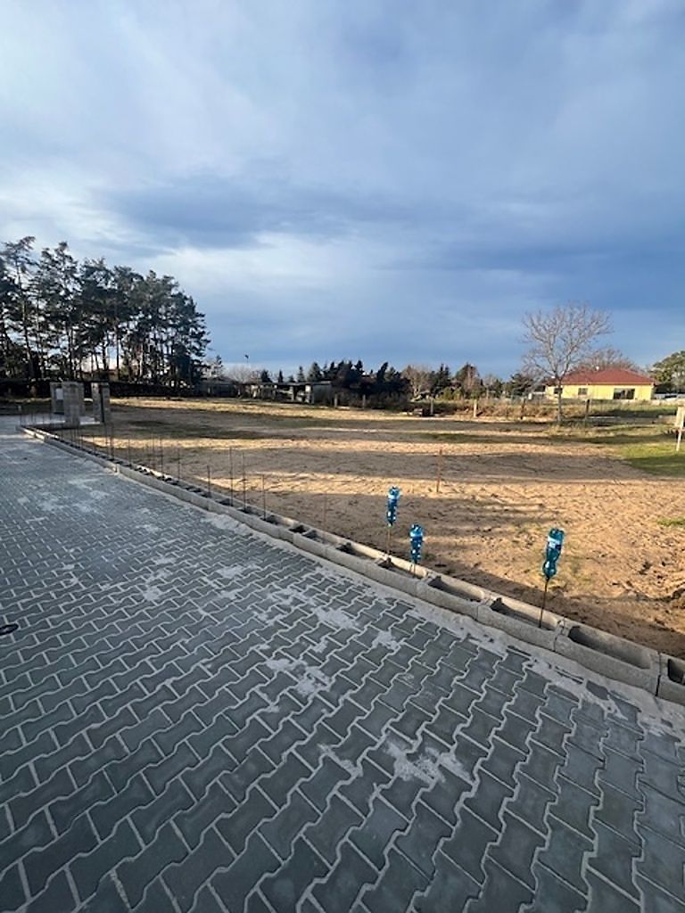 Prodej stavebního pozemku 800 m² – fotografie 2