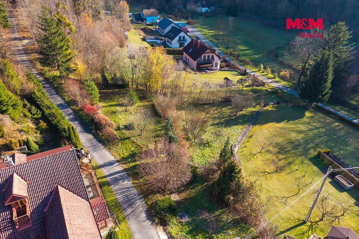 Prodej stavebního pozemku 888 m² – fotografie 3