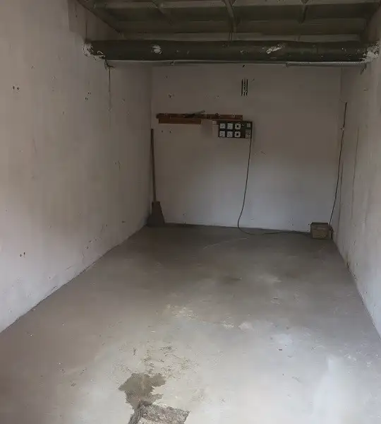 Pronájem garáže 20 m², Český Krumlov – náhled fotky 3