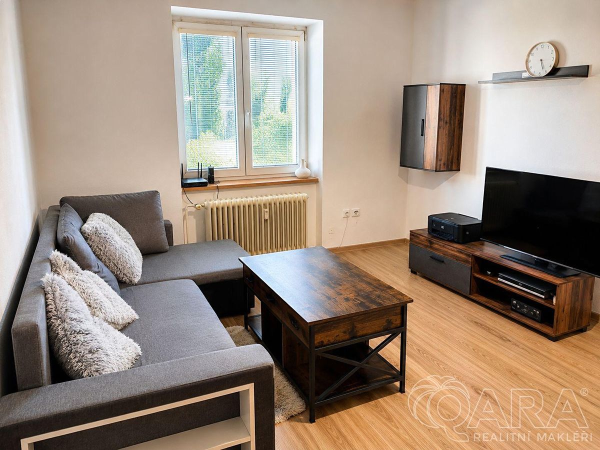 Pronájem bytu 2+1 44 m² – fotografie 5