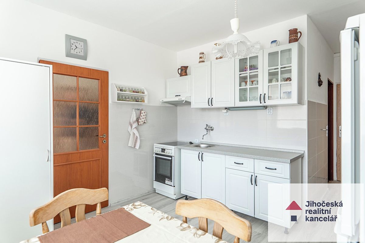 Pronájem bytu 1+1 35 m² – fotografie 3