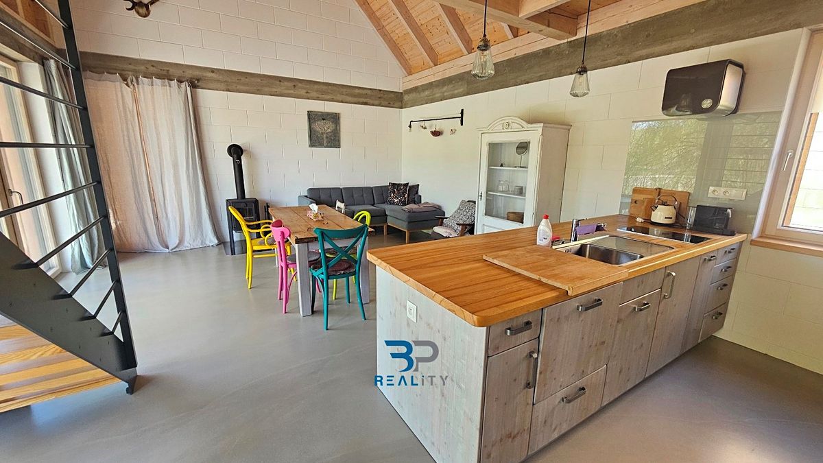 Prodej rodinného domu 98 m², pozemek 1201 m² – fotografie 3
