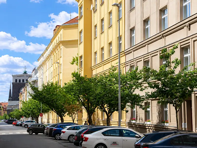 Prodej bytu 3+1 86 m², Praha – náhled fotky 1
