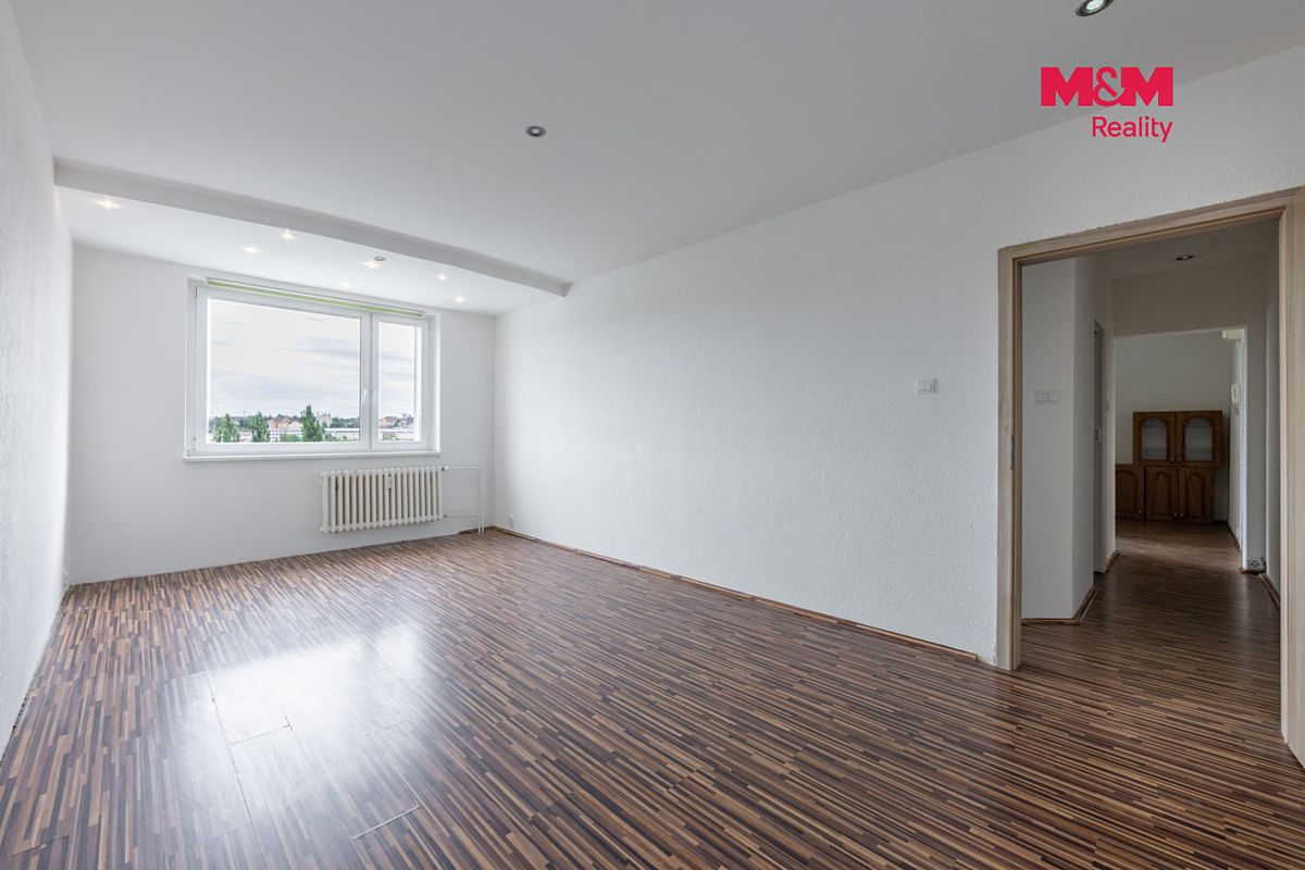 Pronájem bytu 2+1 62 m² – fotografie 3