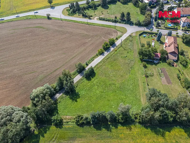 Prodej stavebního pozemku 1600 m², Kratonohy – náhled fotky 3