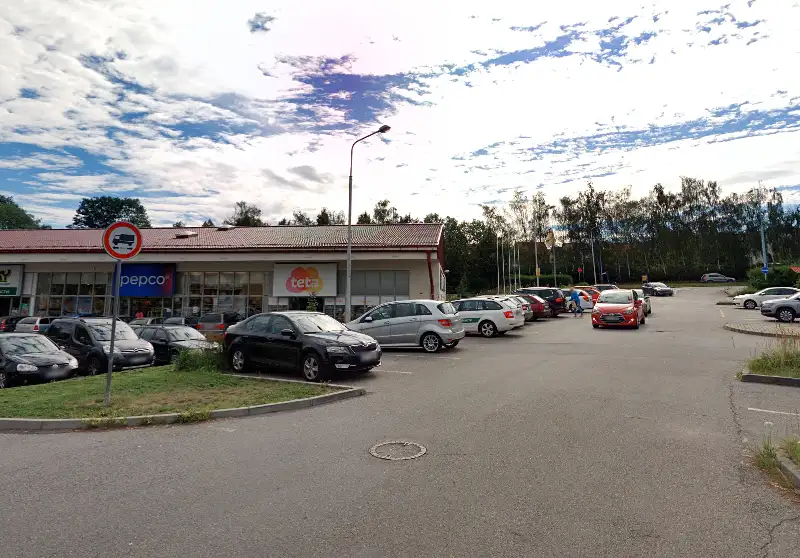 Pronájem obchodního prostoru 220 m², Pelhřimov – náhled fotky 2