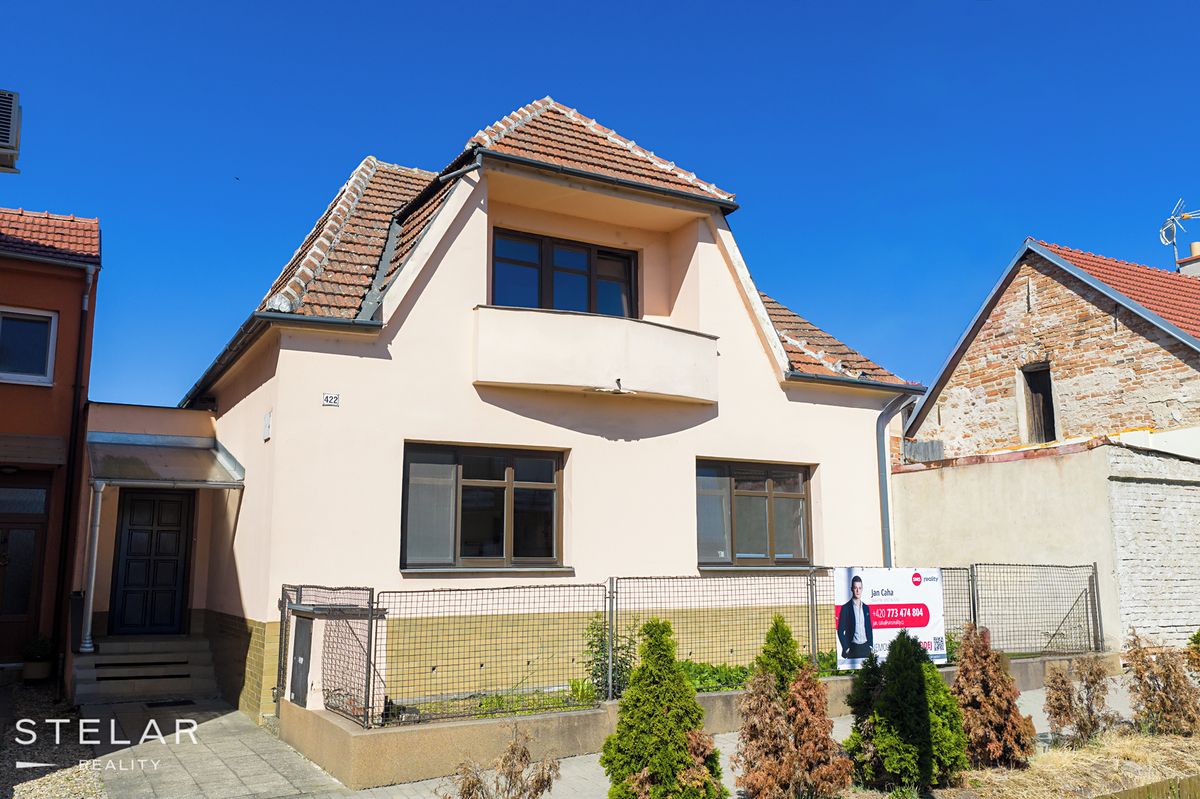 Prodej rodinného domu 240 m², pozemek 663 m²